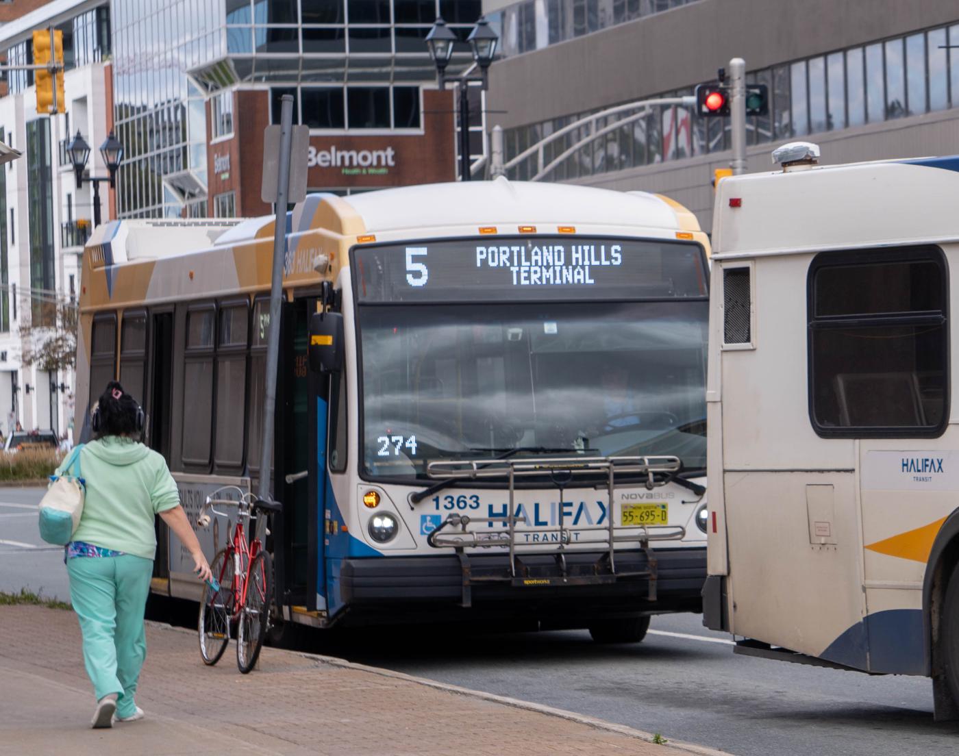 Halifax’s traffic problem is growing alongside South Dartmouth’s neighbourhoods